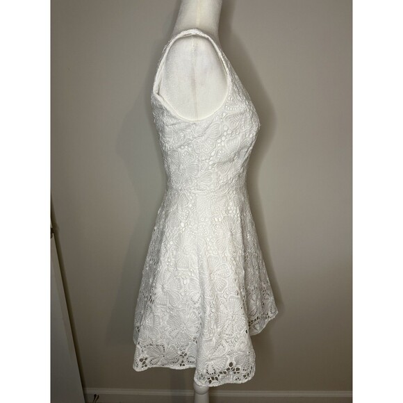 Lilly Pulitzer Marla Dress White Eyelet Floral Sz 4 (flaw) #1348 - Picture 6 of 12